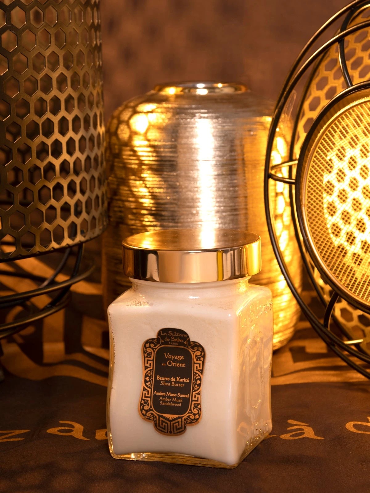 La Sultane de Saba Shea Butter Amber Musk Sandalwood, 300 гр-Масло каріте з ароматом амбри, мускусу і сандала-зображення_3