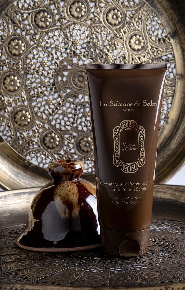 La Sultane de Saba Silk Protein Scrub Amber Musk Sandalwood, 200 мл-Скраб для тіла з протеїнами шовку 